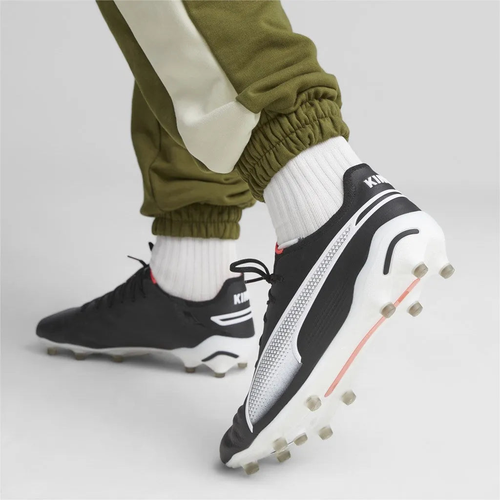 Puma KING ULTIMATE FG/AG Focicipő - Sportmania.hu