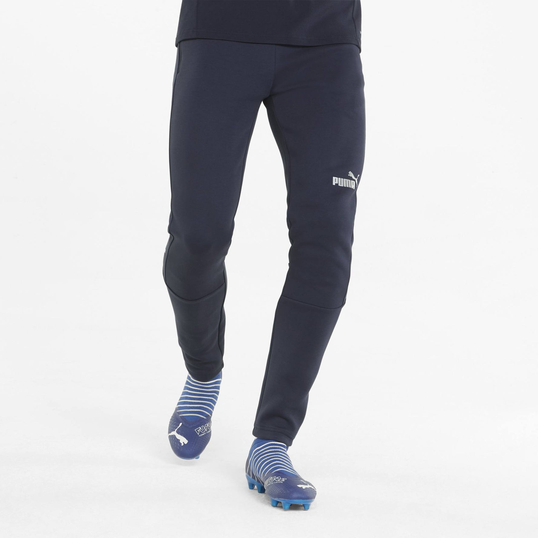 Puma teamFinal Casuals Pants M 657386 06 Nadrág - Sportmania.hu