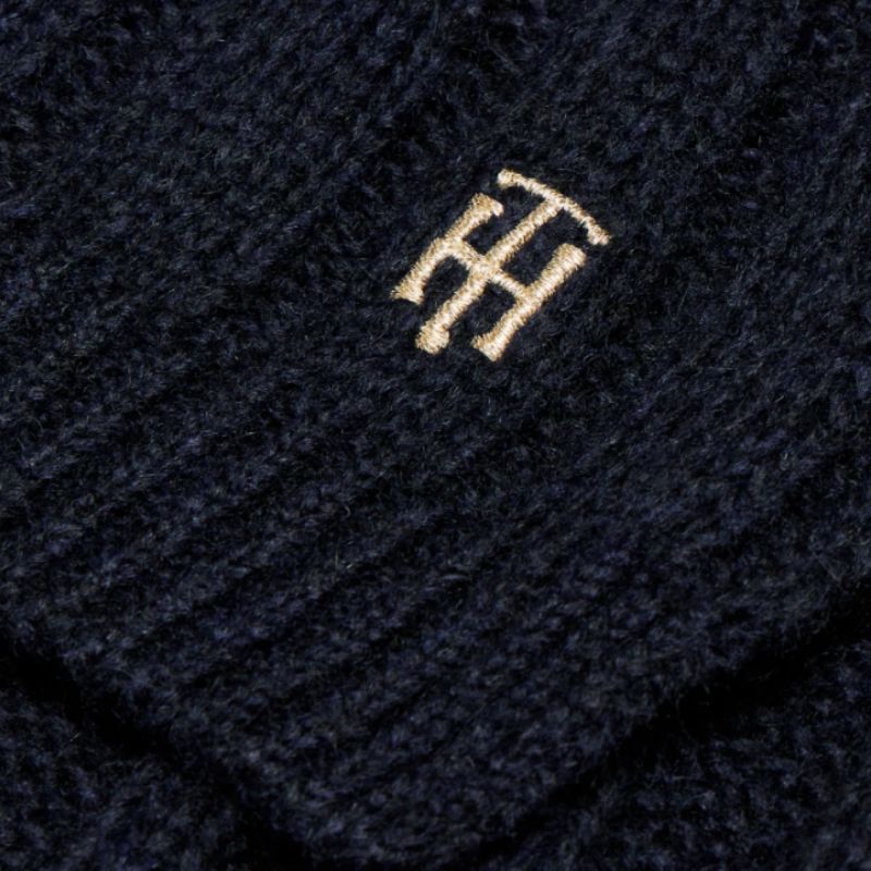 Tommy Hilfiger TH Timeless W scarf AW0AW13898 Ruházat