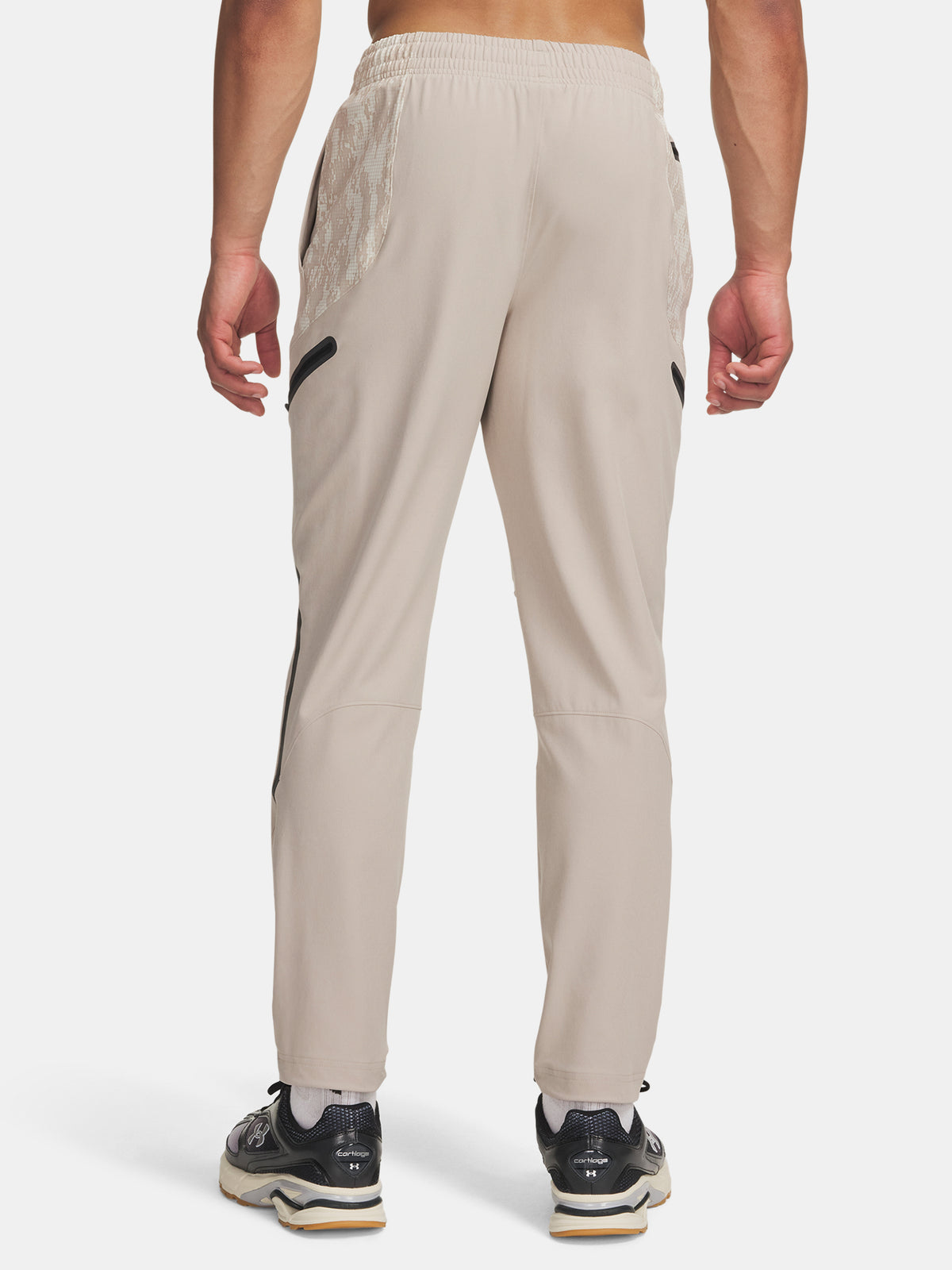 Under Armour Férfi sportnadrág UA Unstoppable Cargo barna nadrág