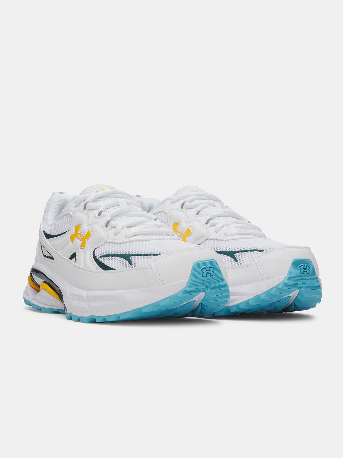 Under Armour UA Apparition Tech fehér unisex edzőcipő