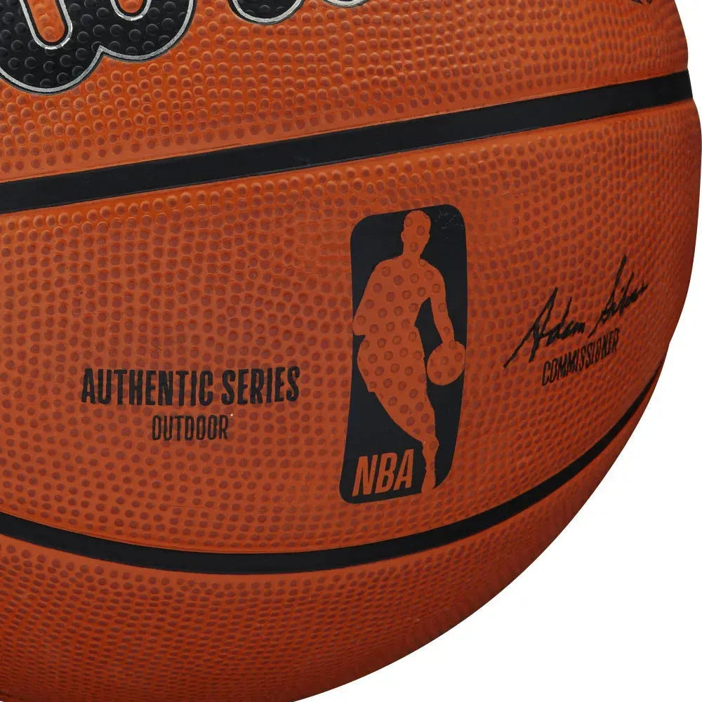 Wilson NBA Authentic Series Outdoor Labda WTB7300XB