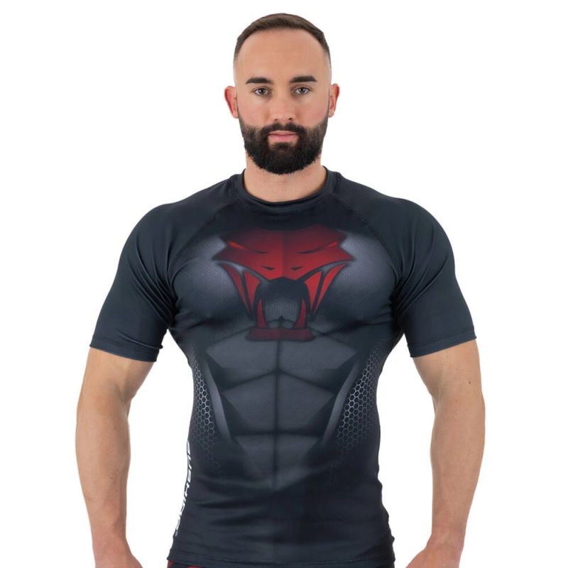 DBX Bushido The "Snake" compression Rashguard is made of DBX MORE DRY material. póló