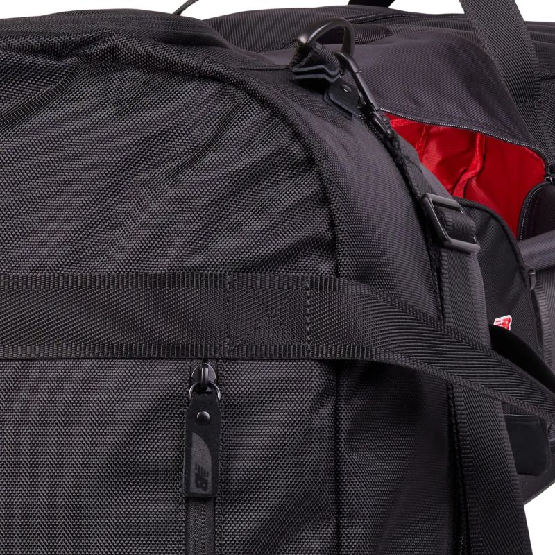 New Balance Legacy Icon Duffle Bag BK LAB51504BK Táska
