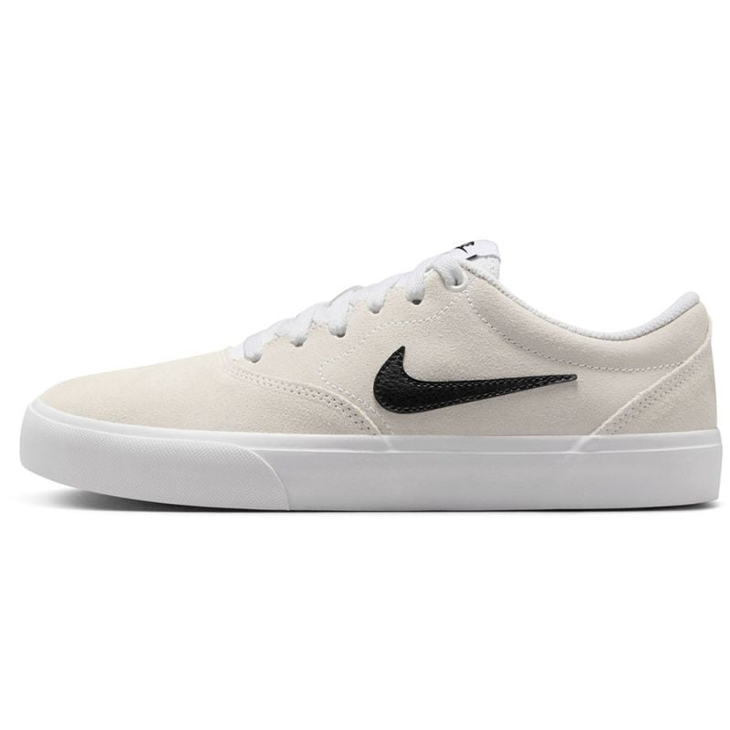 Nike Charge Suede IM4399-101 shoes 37 1/2 sípcsontvédő