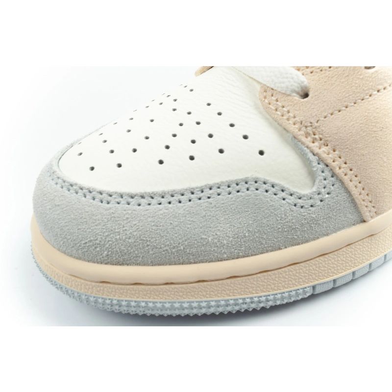 Nike Air Jordan 1 women's high-top sports shoes fashionable sneakers leggings