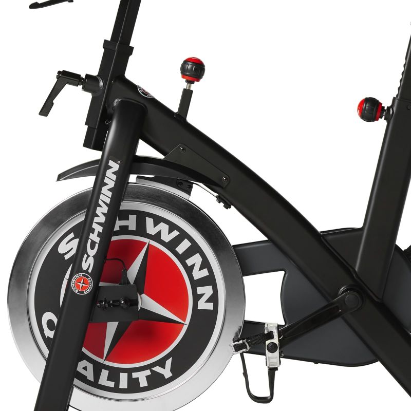 Schwinn IC7 Spinning Bike fekete edzőfelszerelés 100737
