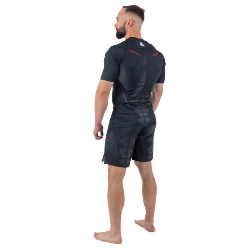 DBX Bushido The "Snake" compression Rashguard is made of DBX MORE DRY material. póló