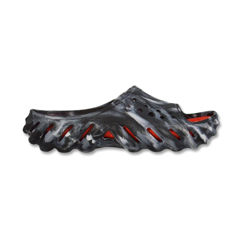 Crocs Echo Marbled Slide Pool Clogs in /Flame - 208467-0X9 fekete papucs