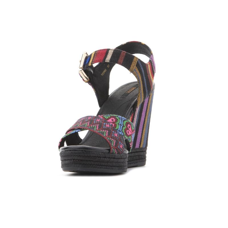 Geox W D82P6G 000AW C0042 wedge színes utcai cipő