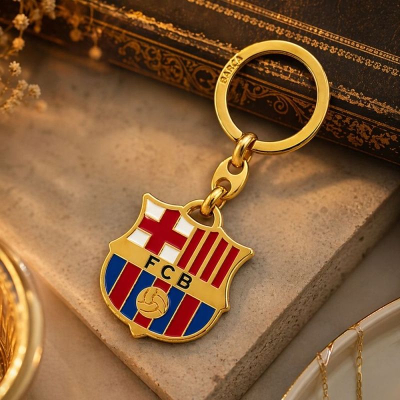 FC Barcelona original coat of arms keychain licensed złoty póló B6006