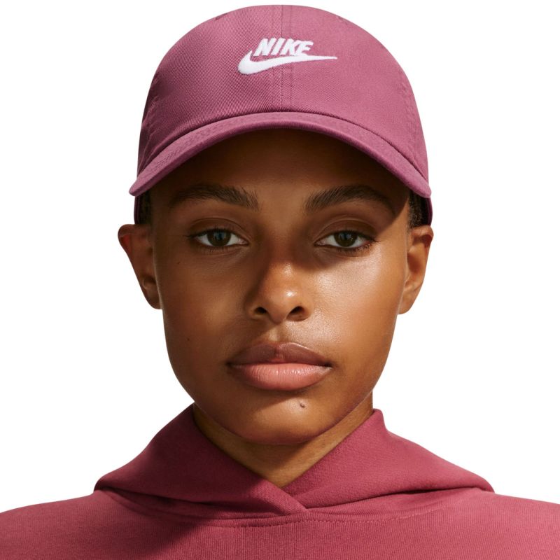 Nike Club Cap Pink and White s/m ruházat