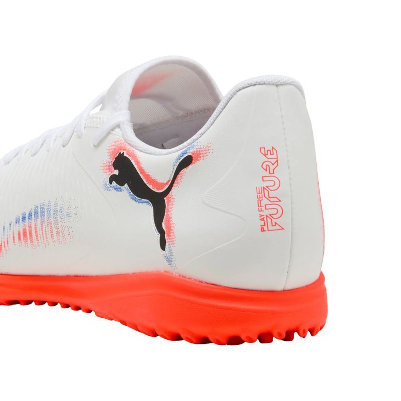 Puma Future 8 Play TT 108605 01 football boots focicipő