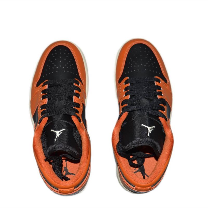 AIR Jordan Women's 1 Low Se Sport Spice/Black-Coconut Milk - fekete cipő