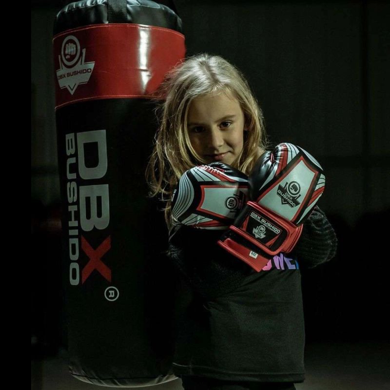 DBX Bushido 6oz Boxing Gloves for Kids - Junior Red piros kesztyű