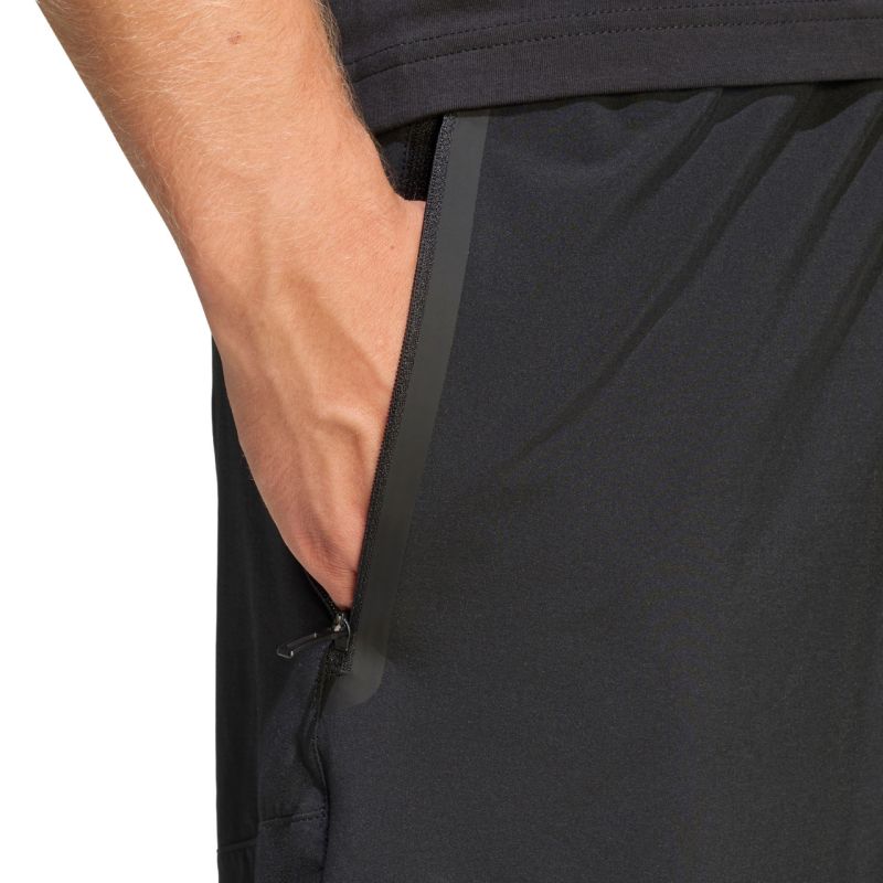 Adidas Men's Tiro Travel Woven fekete short