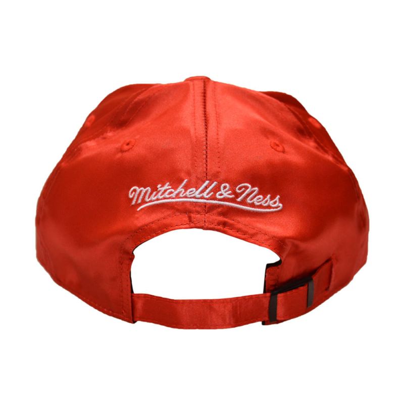 Mitchell & Ness NBA Chicago Bulls Strapback Cap - HLUX1095-CBUYYPPPRED1 uniwersalny baseball sapka