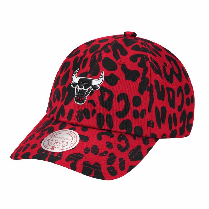 Mitchell & Ness NBA Chicago Bulls Strapback Cap - 6LUOMM20061-CBURED1 uniwersalny baseball sapka
