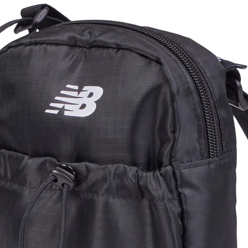 New Balance Essential Sling Bag BK LAB51901BK Táska