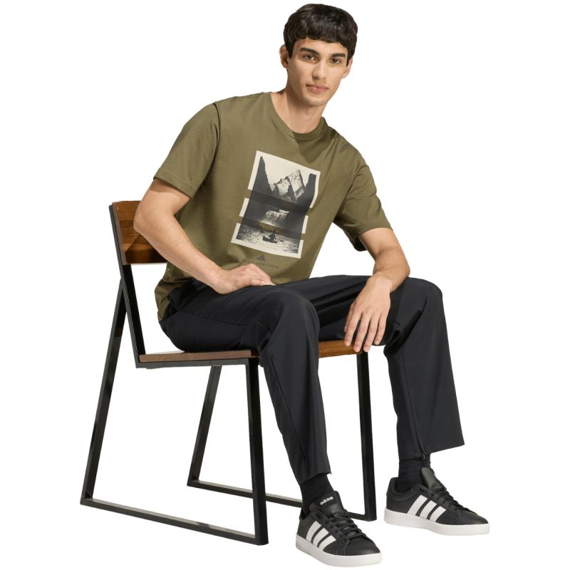 Adidas Men's Outdoor Kayaking Graphic T-shirt oliva póló KB2540