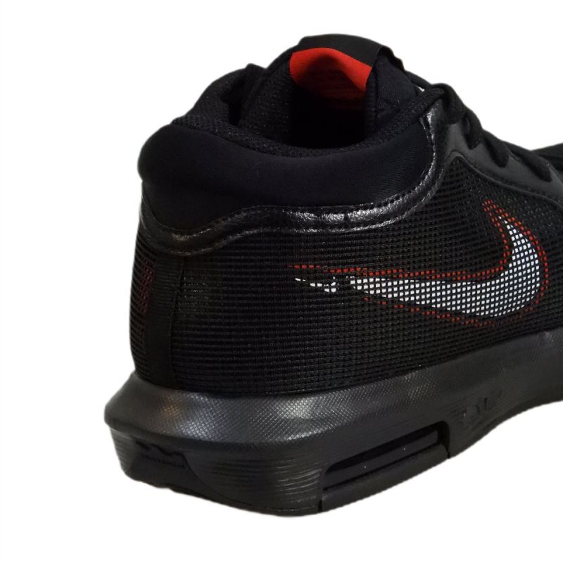Nike LeBron Witness 8 Men's Basketball Black - FB2239-005 fekete kosárlabdacipő