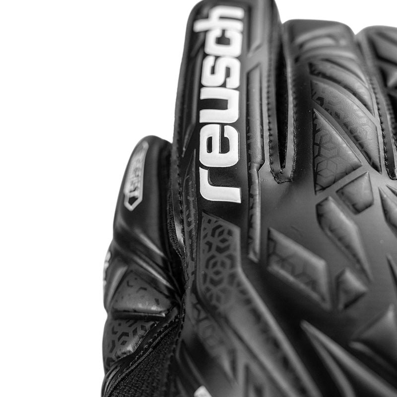 Reusch Attrakt Resist 5570615 7700 goalkeeper gloves Kesztyű