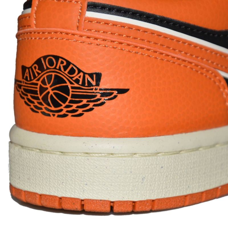 AIR Jordan Women's 1 Low Se Sport Spice/Black-Coconut Milk - fekete cipő