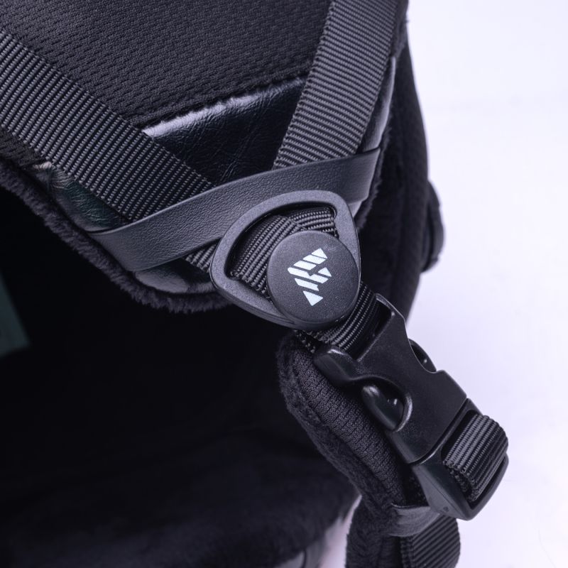 Iguana Fangi Helmet fekete védőfelszerelés 92800622351