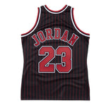 Mitchell & Ness Michael Jordan Chicago Bulls 1995/96 Authentic Jersey - AJY4AC18126-CBUBLCK96MJO fekete mez