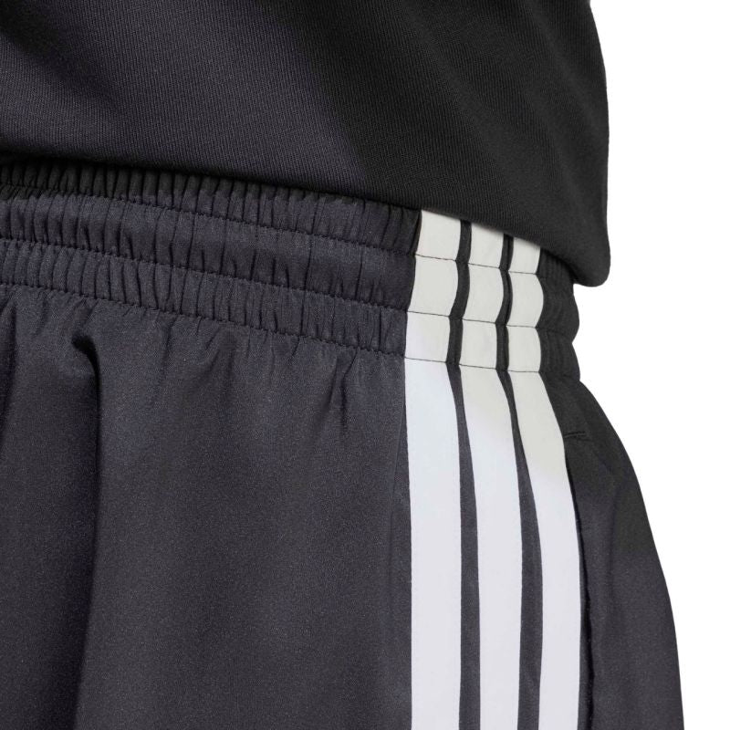 Adidas Men's Essentials 3-Stripes Chelsea Lite Woven Shorts fekete ruházat KY6510