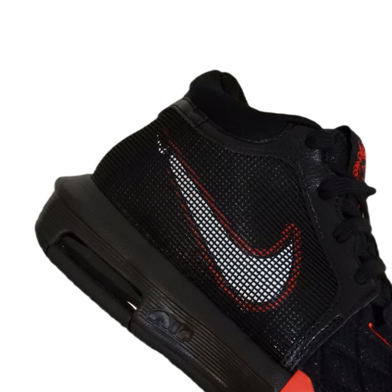 Nike LeBron Witness 8 Men's Basketball Black - FB2239-005 fekete kosárlabdacipő