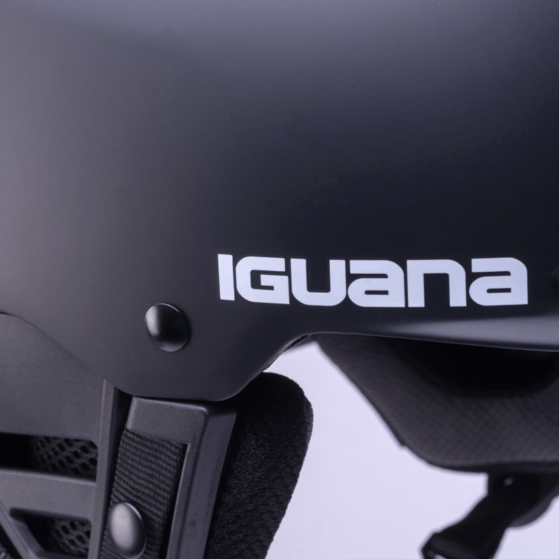 Iguana Higni Helmet fekete sisak 92800622353