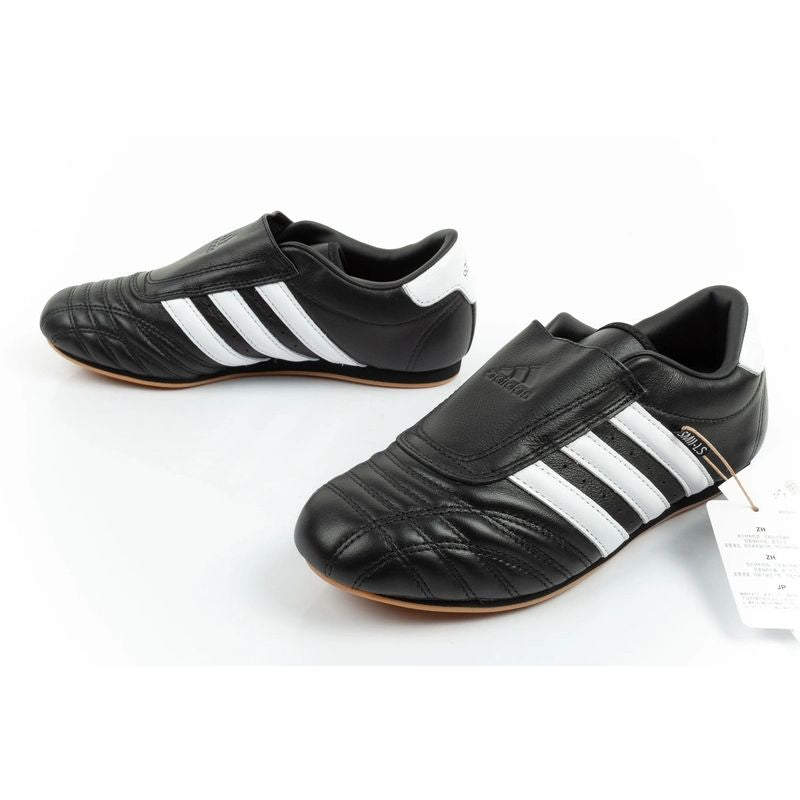 Adidas Women's Taekwondo Sports Shoes Black Leather Slip-On fekete zokni