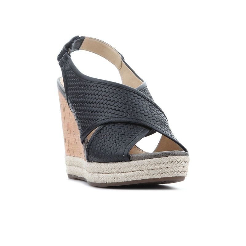 Geox D Janira C D82P6C 06RBC C9999 fekete utcai cipő