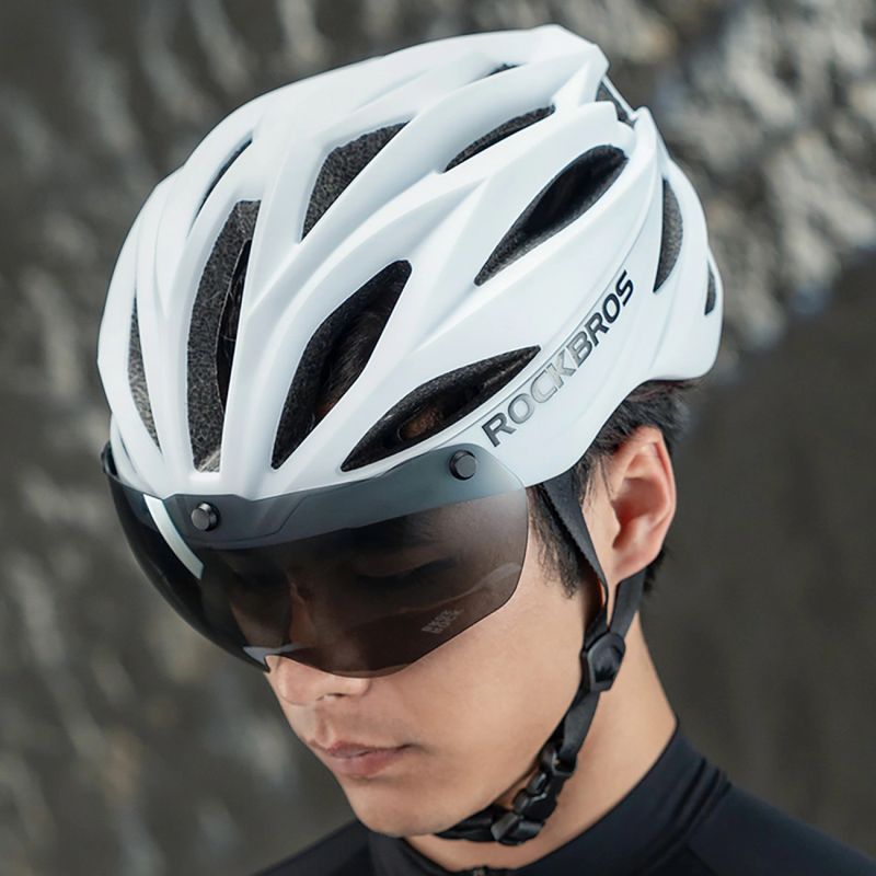 Rockbros Bike Helmet with Visor, Detachable UV Protective Goggles, Unisex, Matte - White biały helmets, glasses, training equipment