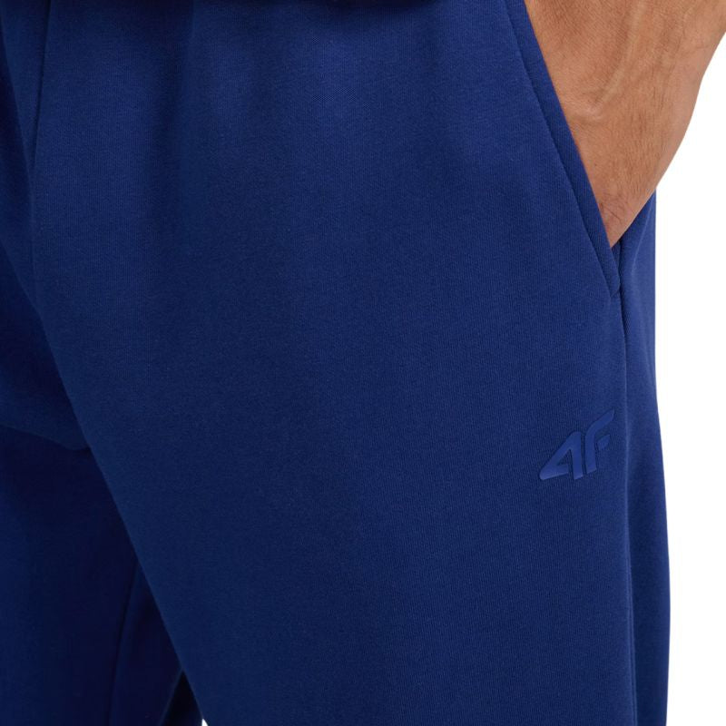 4f Men's trousers CAS M1140 navy blue 4FWMM00TTROM1140 031S Ruházat