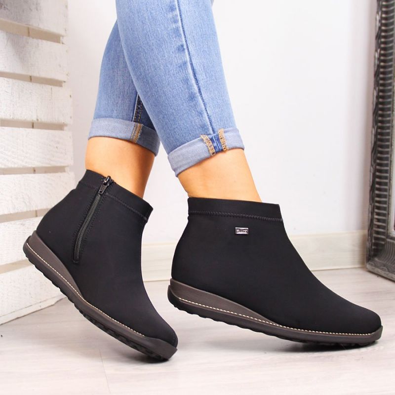 Inny insulated black ankle boots Rieker W 98251-00 női Túracipő
