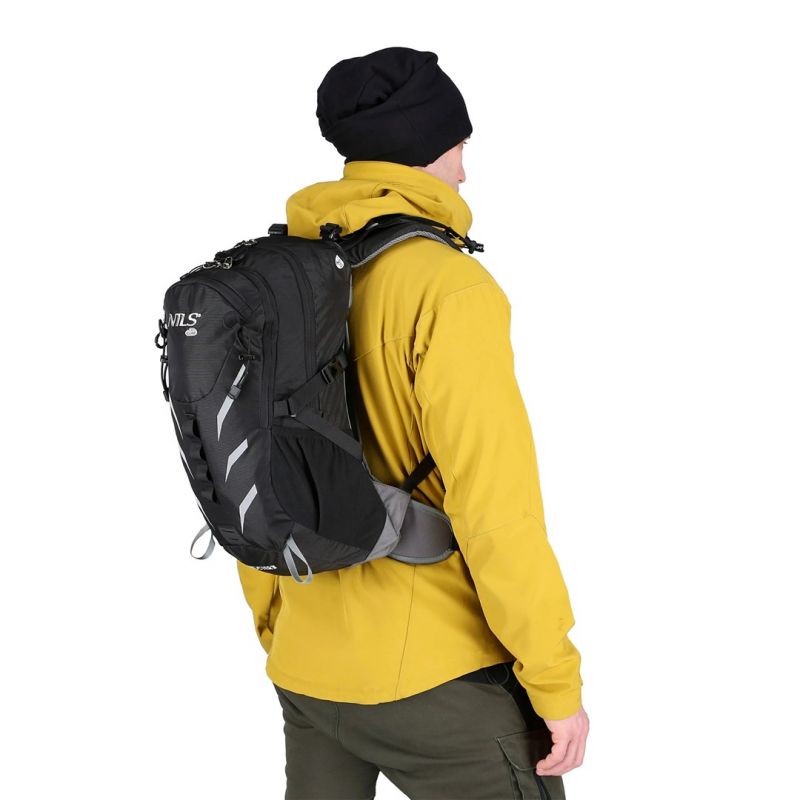 Nils Camp NC1942 Ghoster 20l hiking backpack 15-07-130 fekete hátizsák