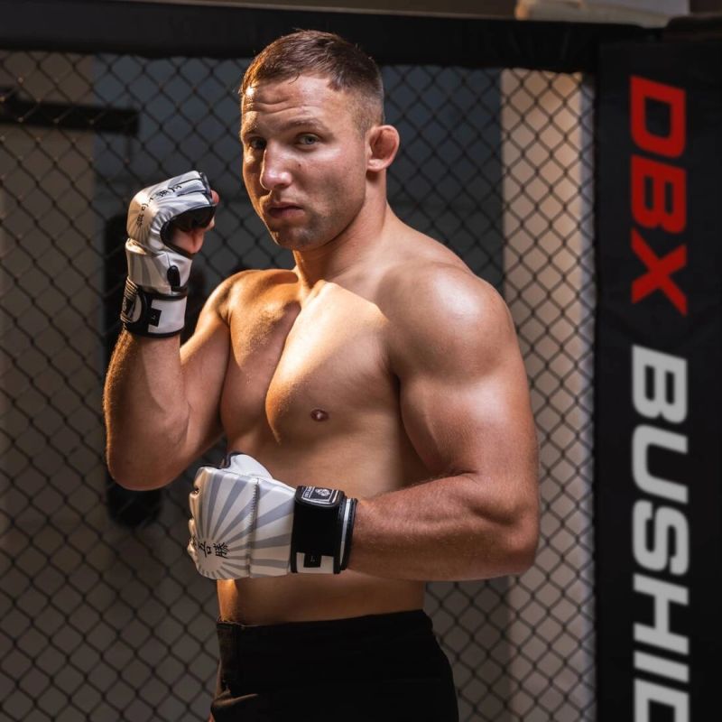 DBX Bushido MMAM Gloves - Japan - Valor Series fekete kesztyű