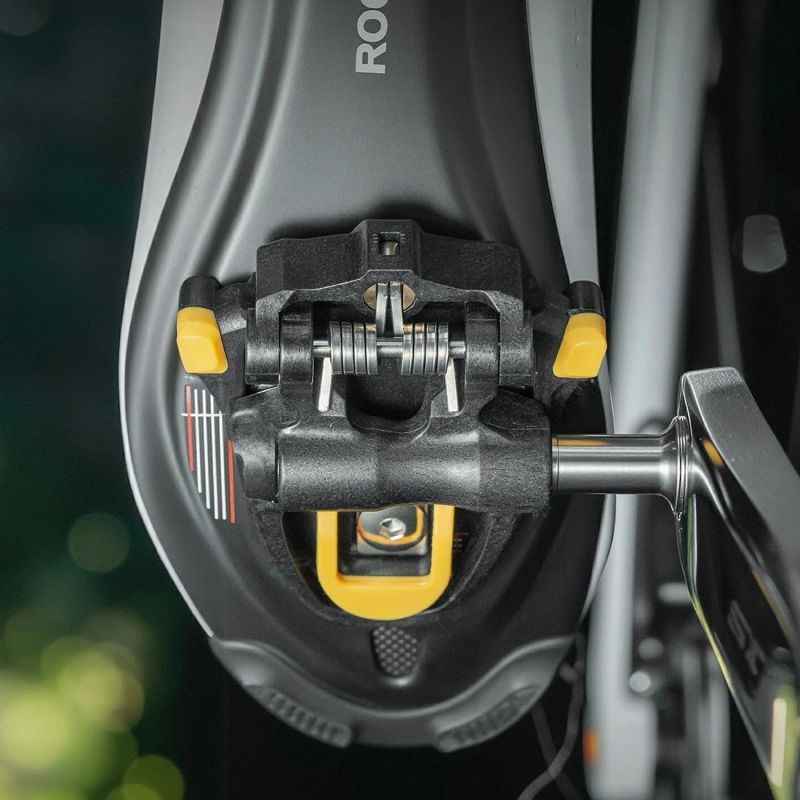 Rockbros RD9 SPD Carbon Fiber and Titanium Alloy Pedal Cleats - Black