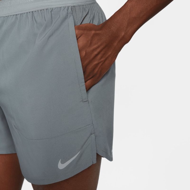 Nike Dri-FIT Stride M DM4755-084 Shorts Ruházat