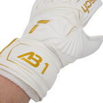 reusch Attrakt AB1 Solid Junior goalkeeper 5672003 fehér gloves