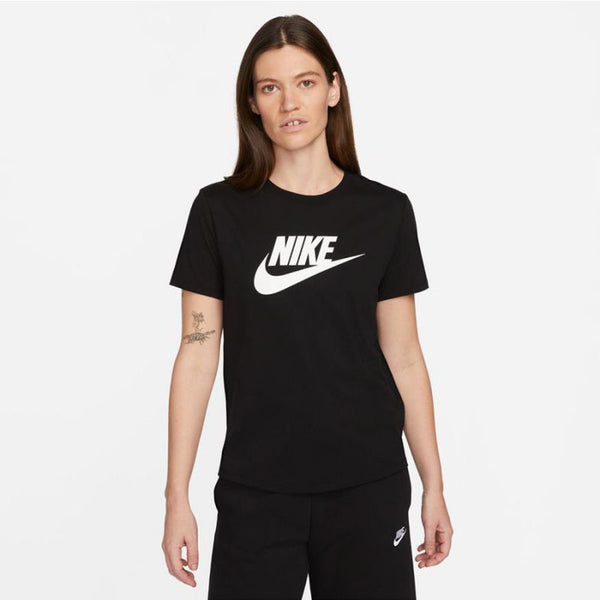 Nike Sportswear Essentials T-Shirt W DX7902-010 Póló