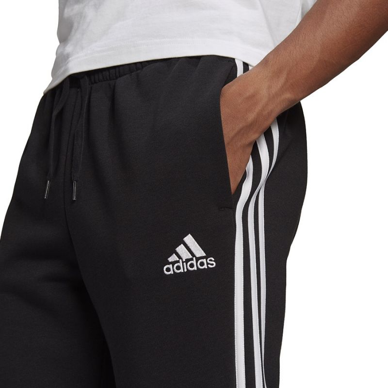 Adidas Essentials Tapered Elasticcuff 3 Stripes Pant M GK8822 Ruházat