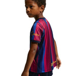 Nike FC Barcelona Stadium 2026 Toddler's Soccer Kit Maroon/ sötétkék szett II1625683