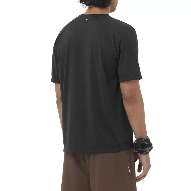 Salomon SHKout Core Graphic Tee fekete póló