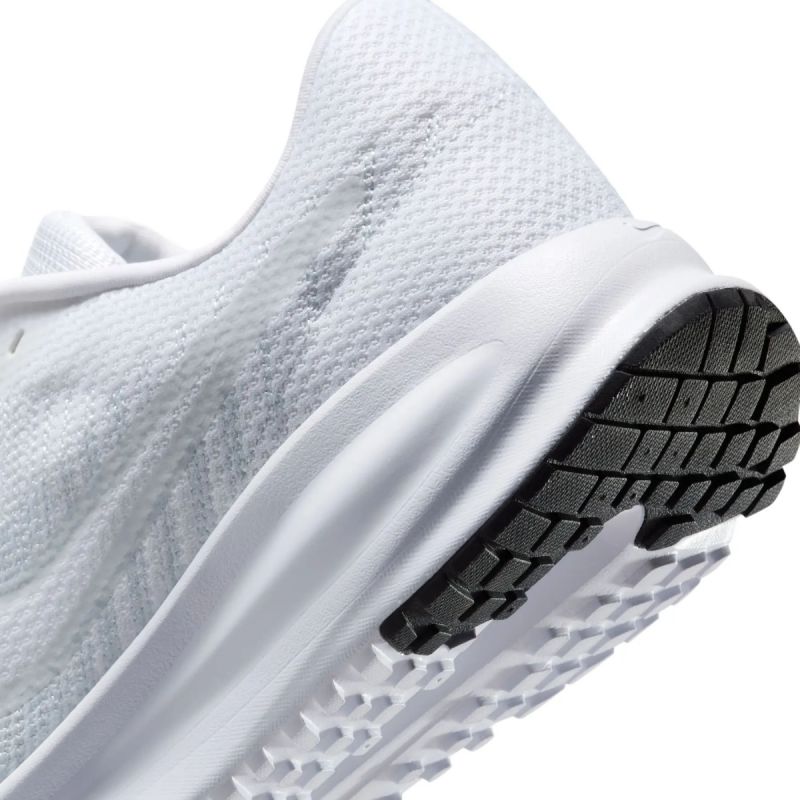 Nike Men's Run Defy Running cipő