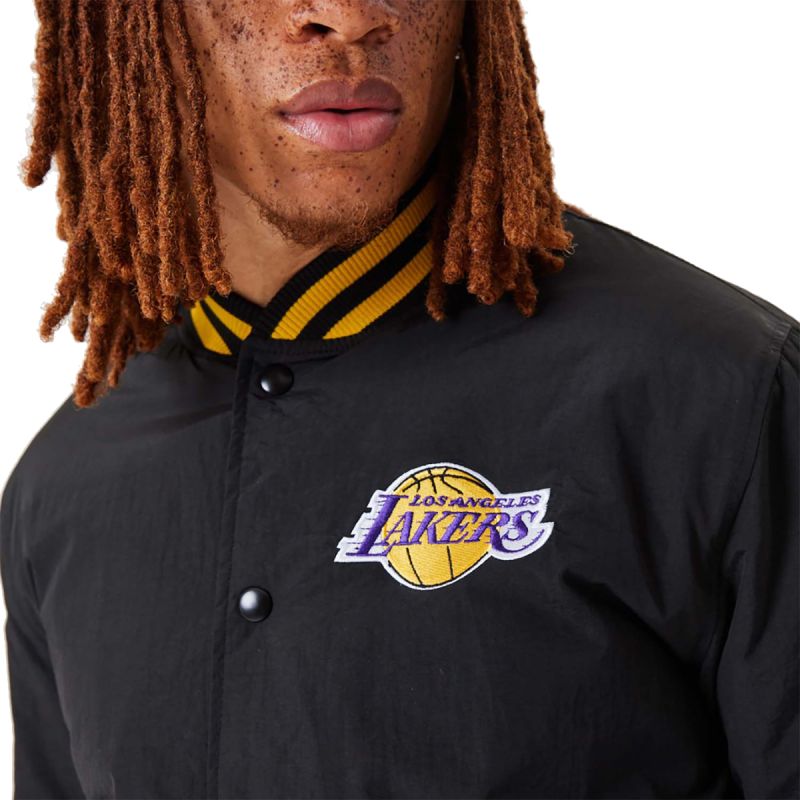 New Era NBA Los Angeles Lakers Script Bomber - fekete dzseki