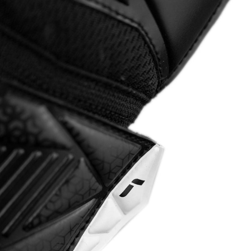 Reusch Attrakt Resist Jr 5572615 7700 Goalkeeper Gloves Kesztyű