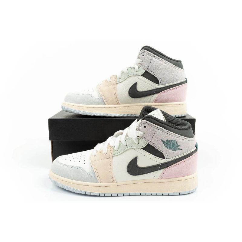 Nike Air Jordan 1 women's high-top sports shoes fashionable sneakers leggings